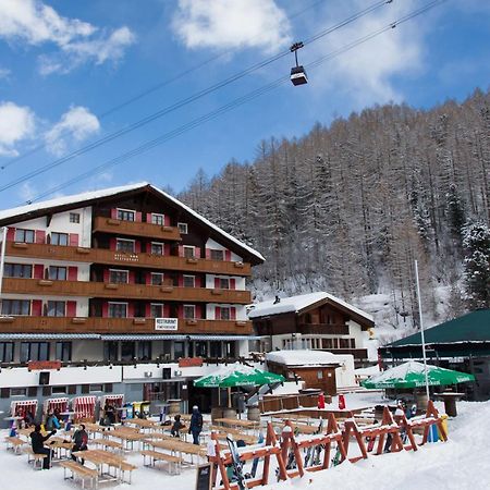 Hotel The Larix Ski-In Ski-Out Зас-Фе Экстерьер фото